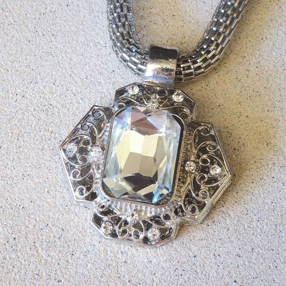 Clear Octagon Jewel Silver Tone Glam Costume Jewelry Evening Statement Necklace